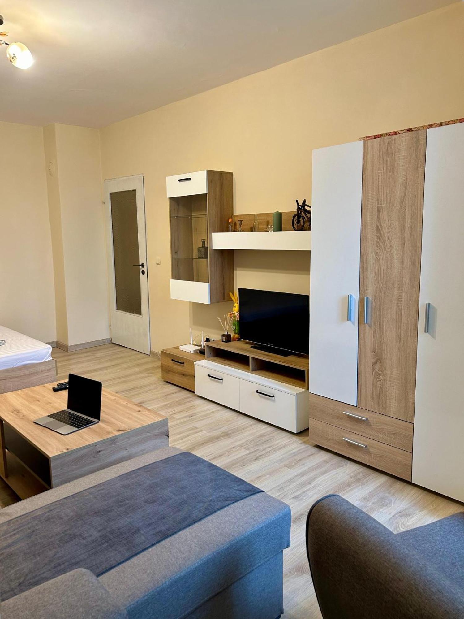 Петров 2 Apartment Vratsa Luaran gambar